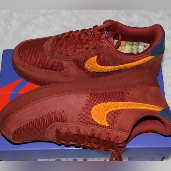 Nike Air Force 1 Low 'La Familia’ Red SP DV5153-600 Mens Size 11 Women’s 12.5 - Picture 5 of 16